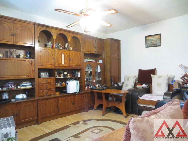 Aviatiei, apartament 2 camere, decomandat, loc parcare